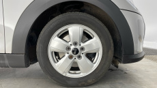 MINI Hatchback 1.5 Cooper Classic Premium 5dr Auto Petrol Hatchback